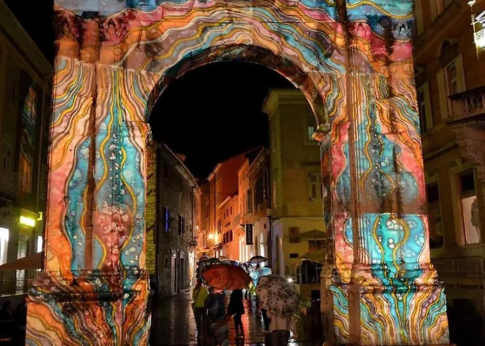 House With Pool And A Jacuzzi Βίλα