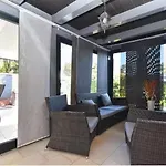 House With Pool And A Jacuzzi Villa Fažana