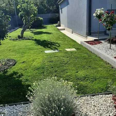 House With A Heated Pool And A Jacuzzi Villa Fažana