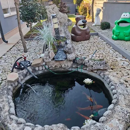 House With A Heated Pool And A Jacuzzi Villa